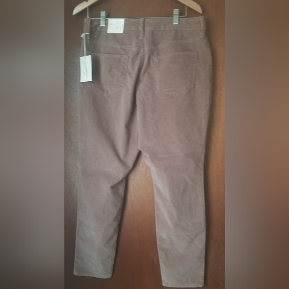 Universal Thread jeans - Picture 4 of 6